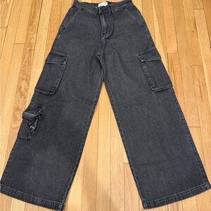 Universal Thread Black Cargo Pants